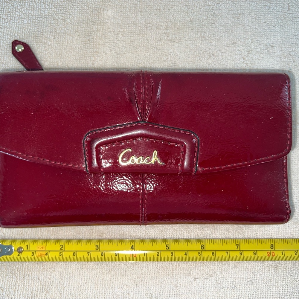 Coach Ashley Checkbook Wallet - F48251 - Picture 13 of 15